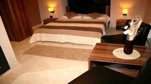 APARTAMENT DWUOSOBOWY NR 5