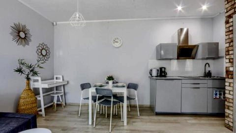 Lion Apartments - Haffnera 19