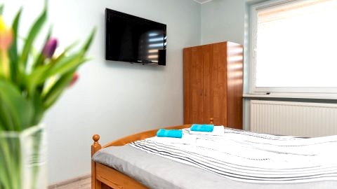 Pokój nr.1 dwuosobowy z łazienką,łożem małżeńskim