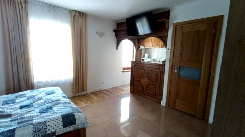 Apartament 4