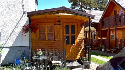 Domek b117735808 majka