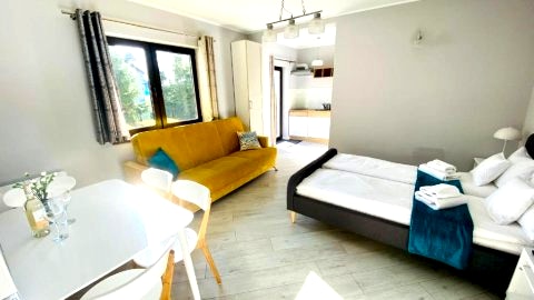 Studio b499143904