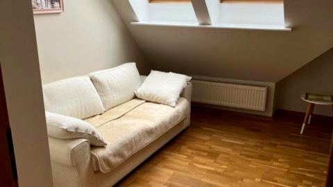 Apartament b1477121101