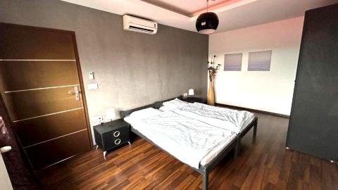 Apartament b1479250401