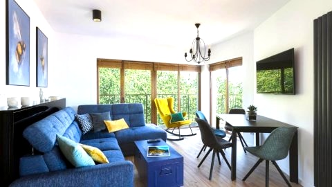Słoneczny apartament z widokiem na góry