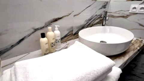 Apartament Business & Living No 91 Nad Zalewem w Cedzynie, hala garażowa