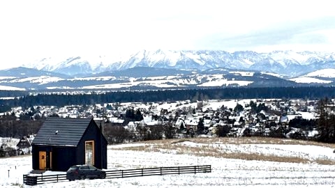 PrzyStań nad Listepką domek nowoczesna stodoła z widokiem na Tatry, Gorce i Pieniny