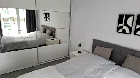 Apartament b1472688301