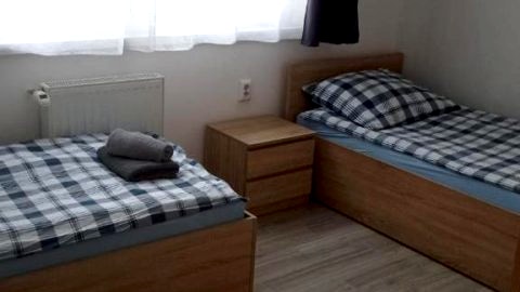 Pokój z 2 łóżkami pojedynczymi b1030303403