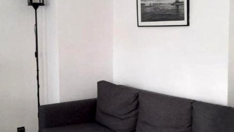 Studio b191471502
