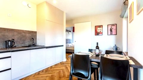 Apartament b979607901