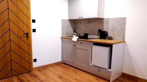 Studio b1260824602
