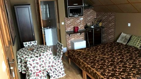 Studio b485006701