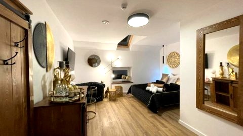 Studio b941651405