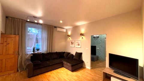Apartament R48