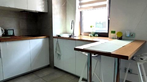 Studio b195584502