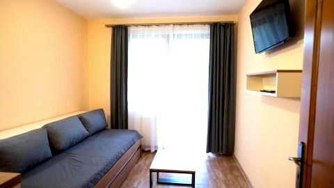 Apartament b819137803