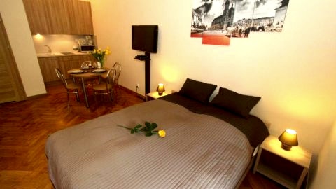 Studio b112249801