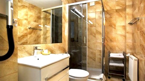 Pokój z 2 łóżkami pojedynczymi b133589301