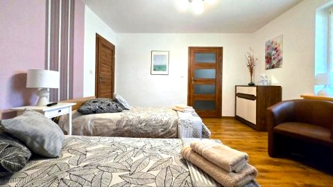 Pokój z 2 łóżkami pojedynczymi b605642303