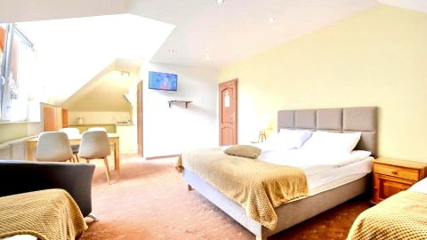 Apartament b744387103