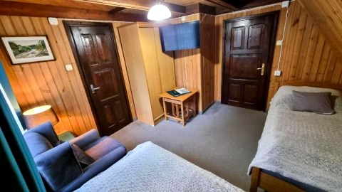 Pokój z 2 łóżkami pojedynczymi b114576304