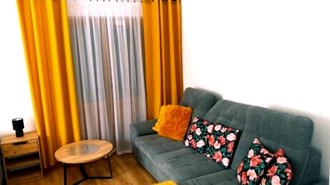 Apartament b933691102