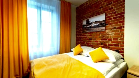 Apartament b1357763015