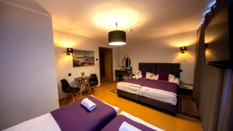 WRZOS resort & wellness