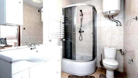 Pokój Czteroosobowy b49591703
