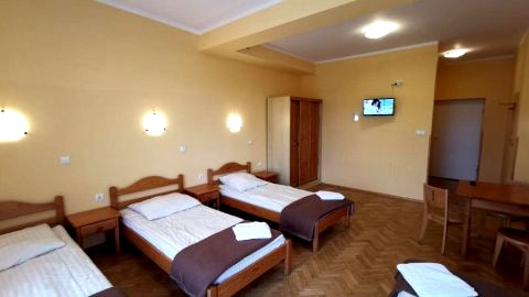 Pokój Czteroosobowy b686489602