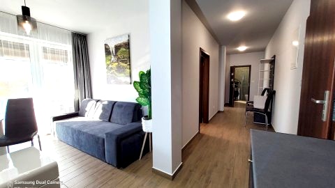 Apt 2, 5-6 os
