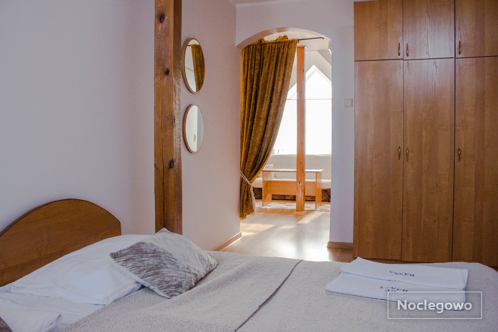 pokój 4 os nr 1 - Dom Wczasowy HANNA -  B&B