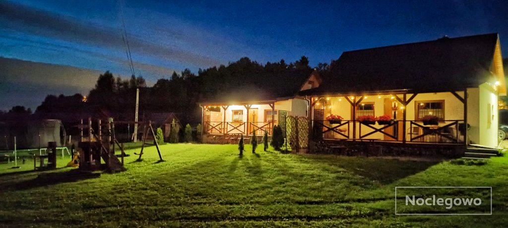 POD STARĄ PODKOWĄ – komfortowy domek z kominkiem