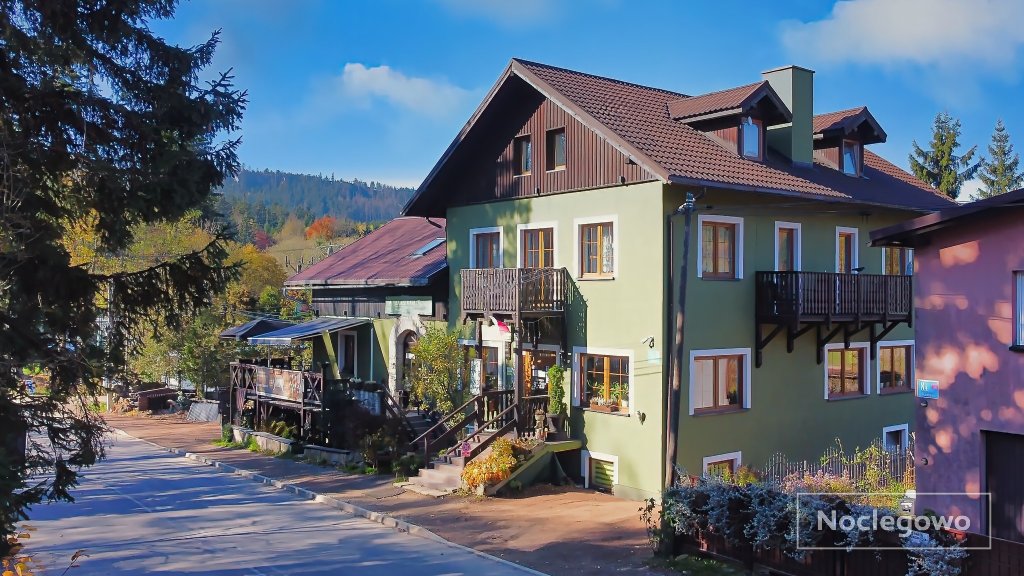 Zajazd Karłów - Zajazd Karłów Restauracja & Pokoje Gościnne