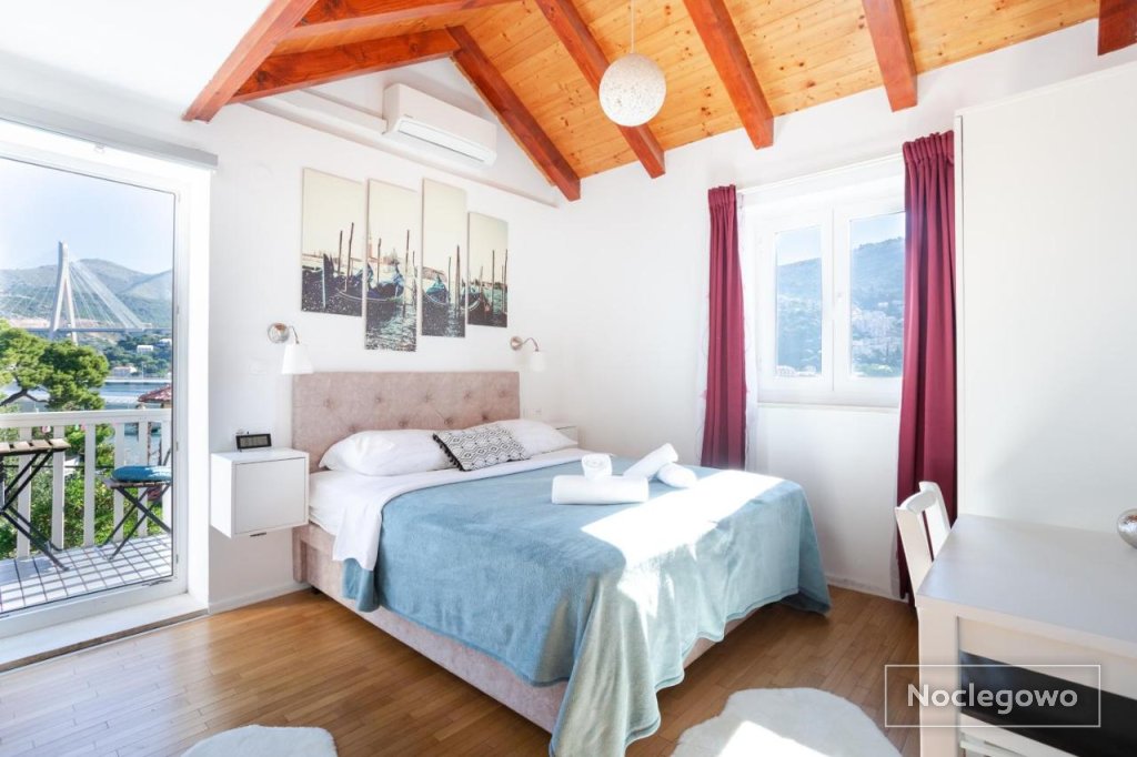 Cosmai Residence