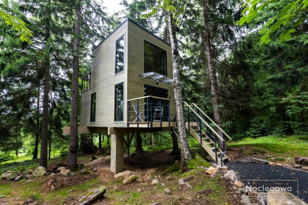 Treehouse Karpacz - Magiczne domki na drzewie w Karpaczu - wyjatkowy nocleg blisko natury