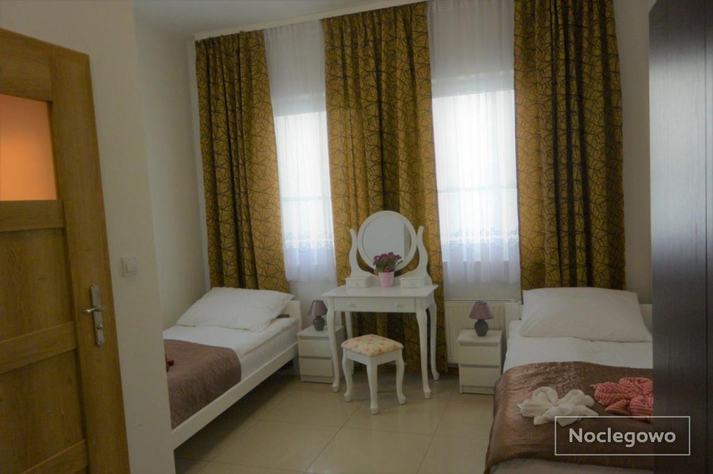 Hostel Wólka Kosowska z prywatnymi łazienkami