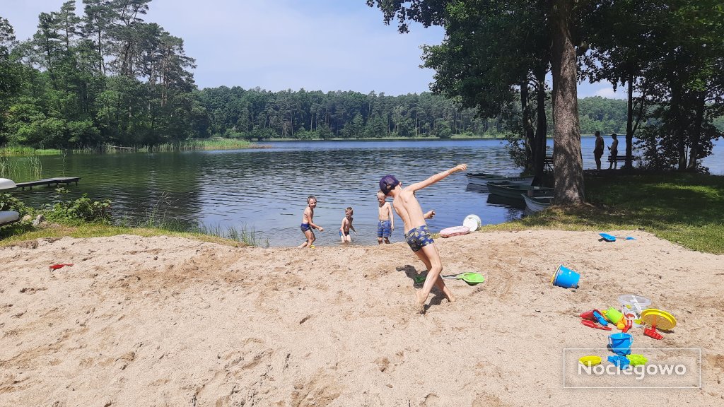Mazury pokoje domki nad samym jeziorem - własna plaża - śniadania - łódki kajaki