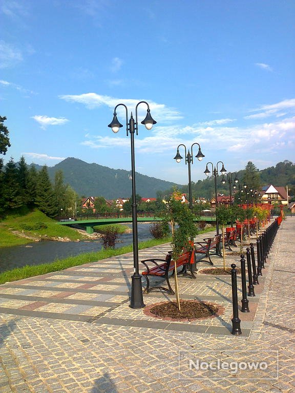 Promenada 200m od budynku - Willa Safra Pokoje w centrum Szczawnicy