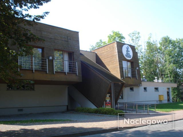 Restauracja&Noclegi ,,NAD BASENEM''
