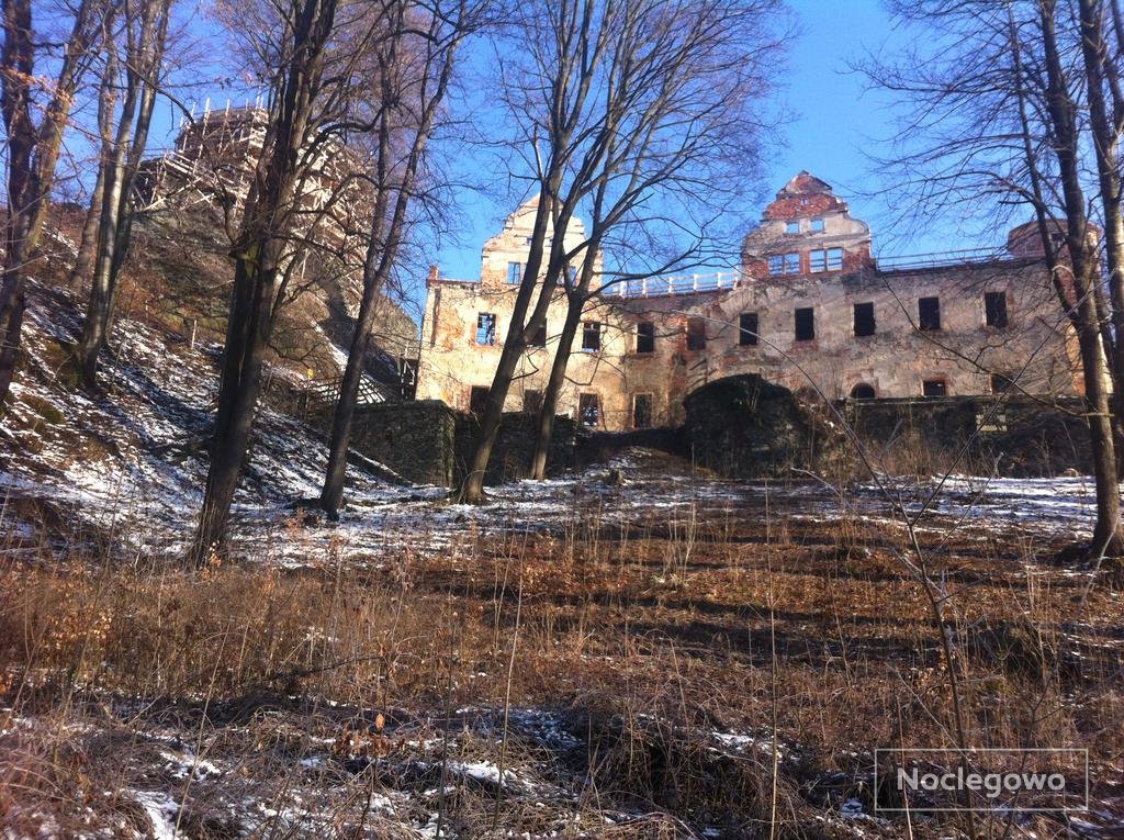 Zamek Niesytno1 - Agroturystyka Pod Bukami