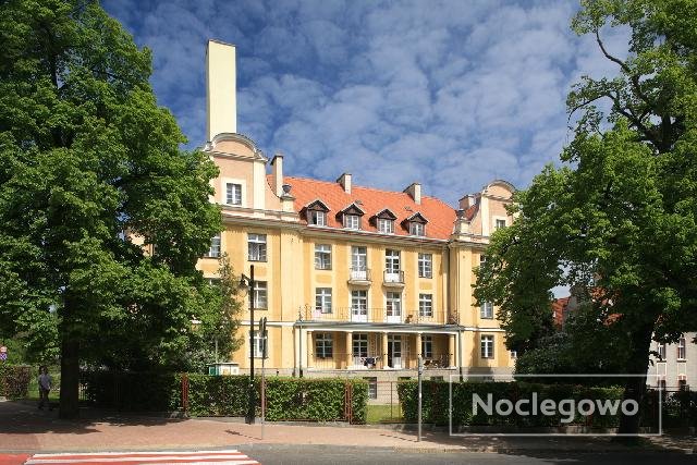 Akademik nr 8