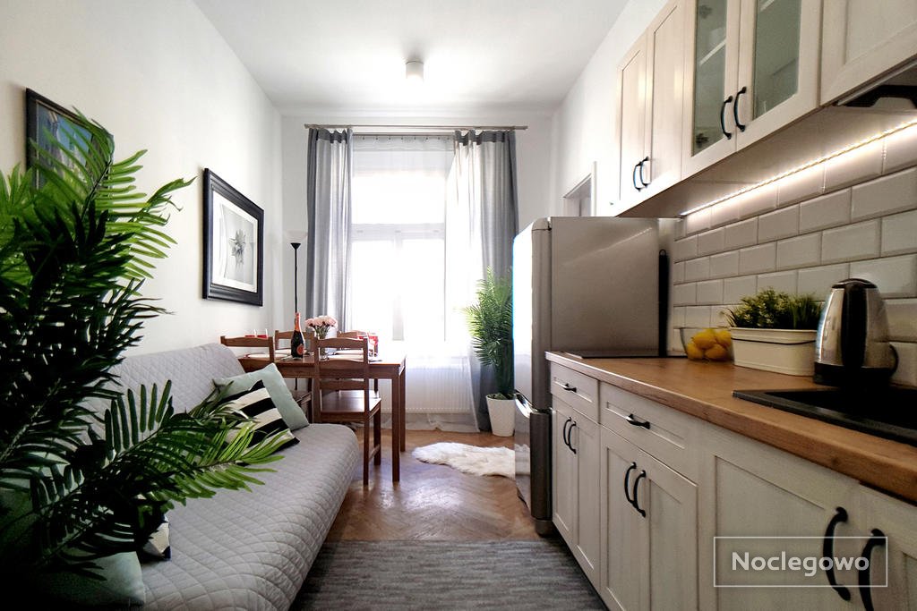 Peowiaków 8 Kings | apartament z jedną wypialnią | 6 min. pieszo do Deptaka
