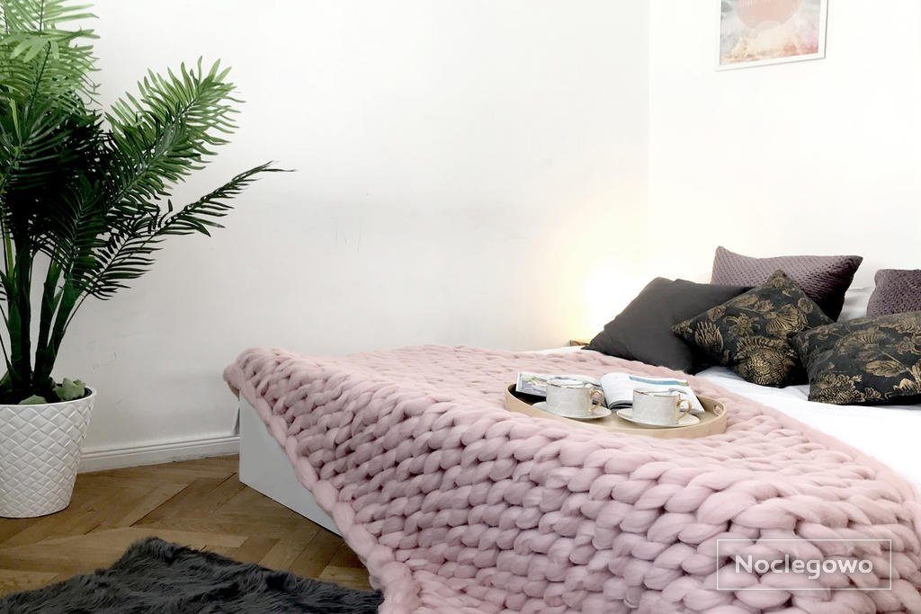 Peowiaków 8 Kings | apartament z jedną wypialnią | 6 min. pieszo do Deptaka
