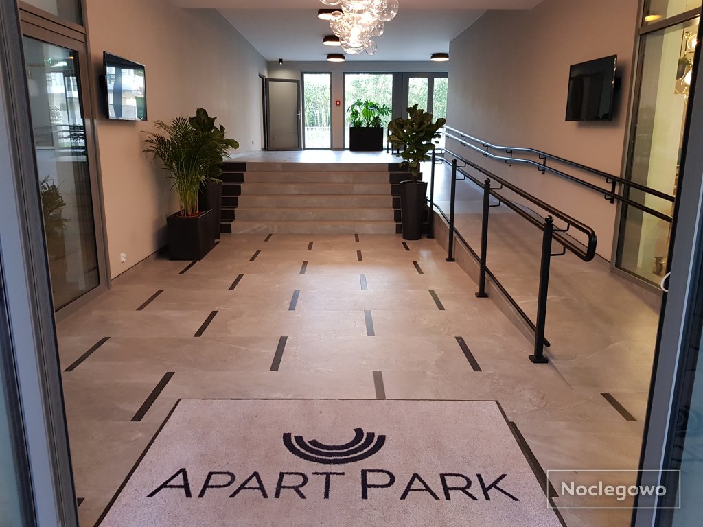 nowy 2 pok apartament 100 m. od plaży 