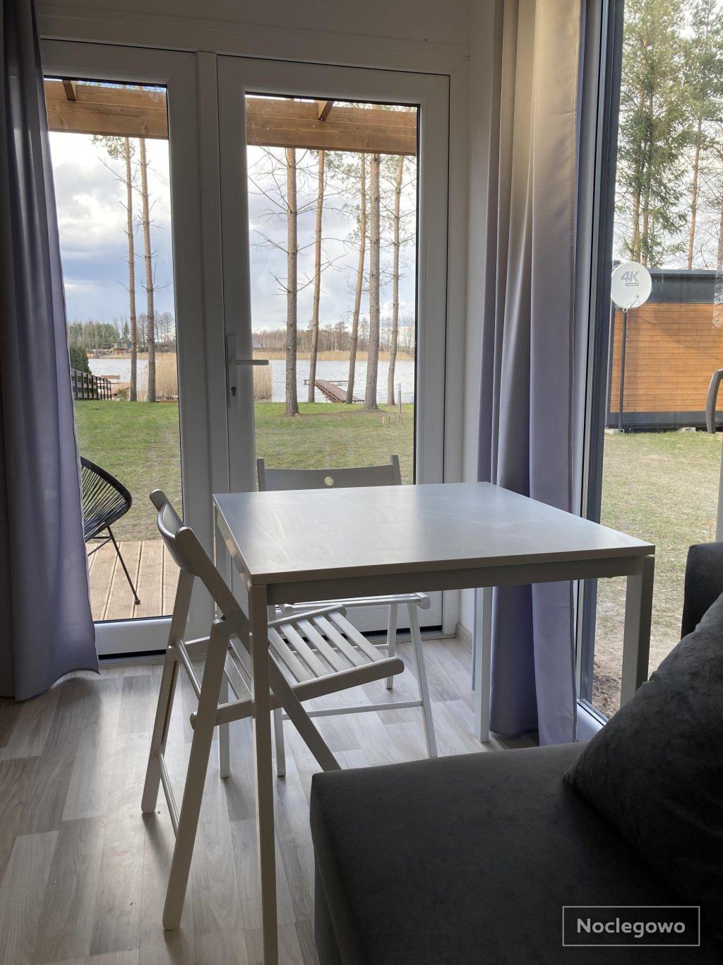 Makosieje Resort-nowoczesny domek rekreacyjny 20m od jeziora