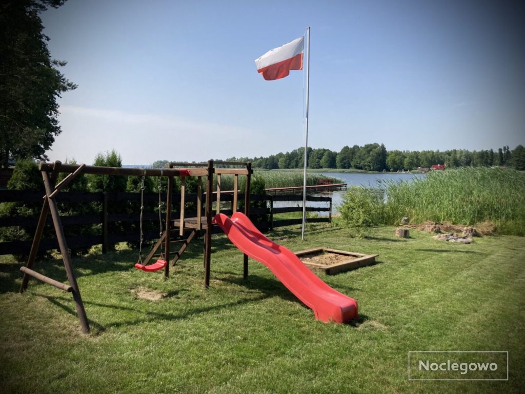 Makosieje Resort-nowoczesny domek rekreacyjny 20m od jeziora