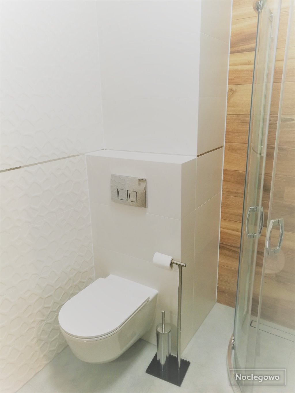 WrocApart | Apartament z ogródkiem i tarasem przy Jesionowej