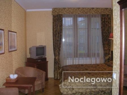 Home & Travel
